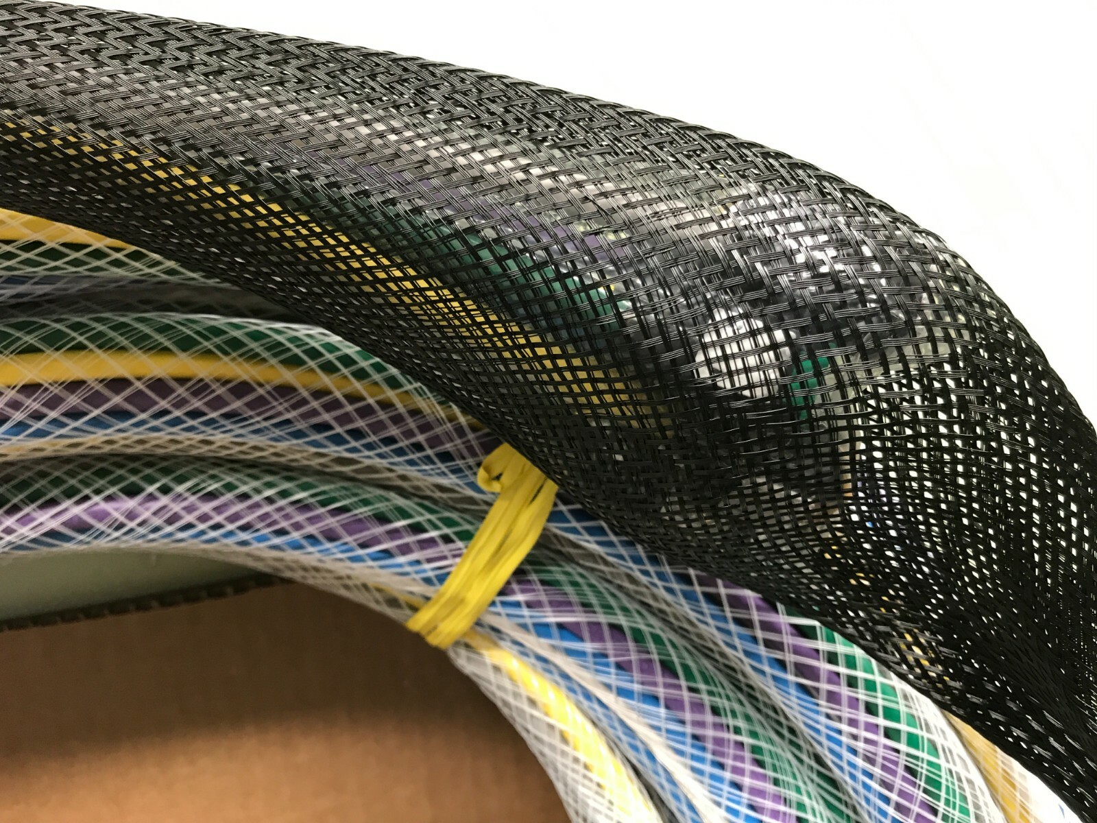 ANIXTER SCTA, 6 CBL, MULTICOLOR, CAT 6A XTP UTP CABLE 100 FT