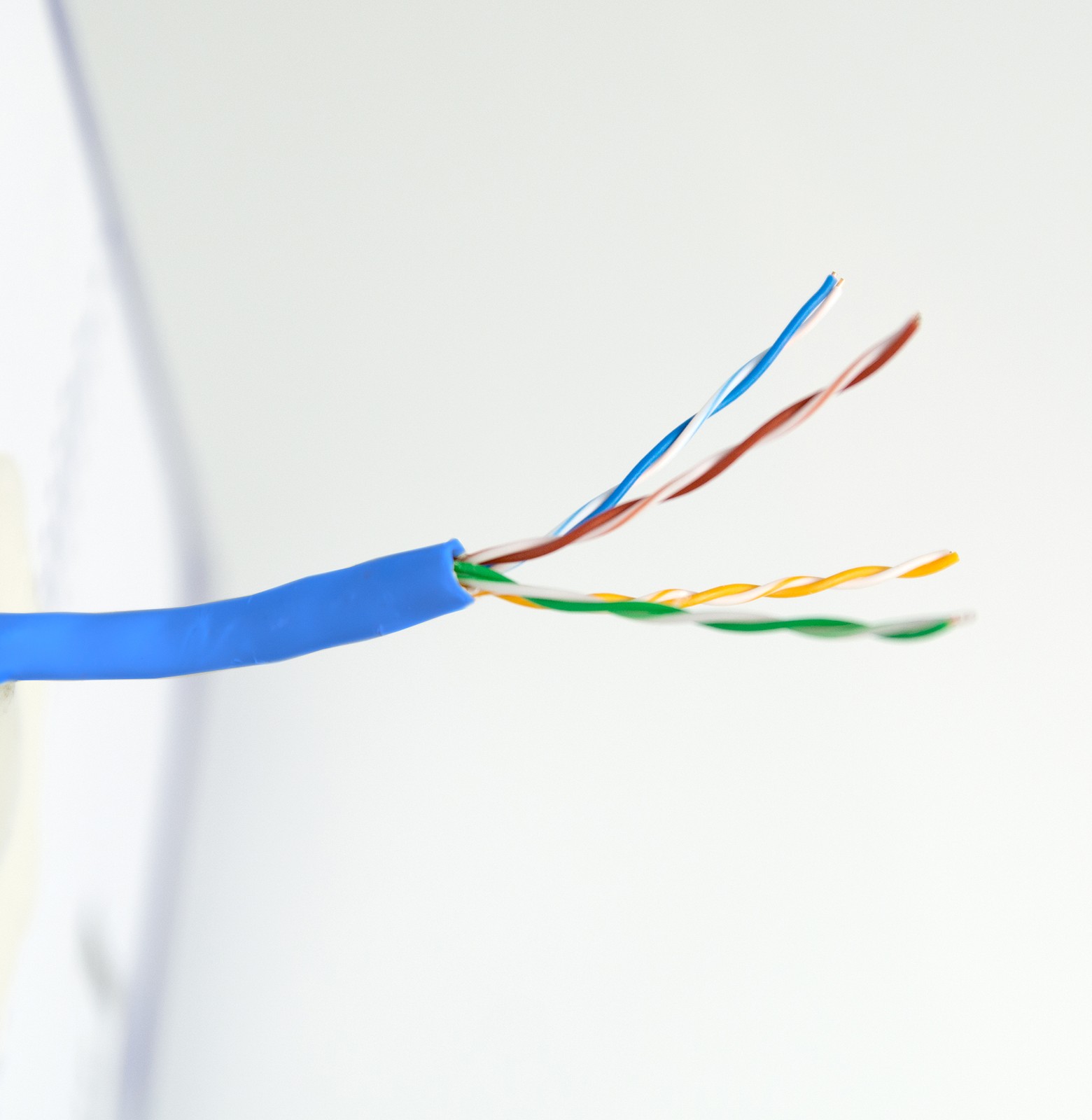 VIVO Blue 500ft bulk Cat6 Ethernet Cable / Wire UTP Pull Box 500 ft Cat-6 LAN