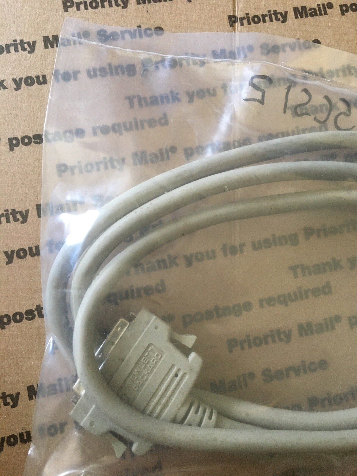 Hewlett-Packard 6’ft SCSI 2 Cable G5100-61605 Cable Made In China.