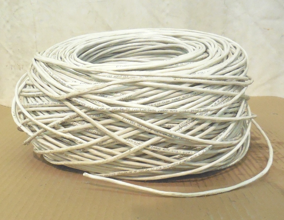 UNKNOWN BRAND WHITE CABLE DBC1900WT, CAT5E