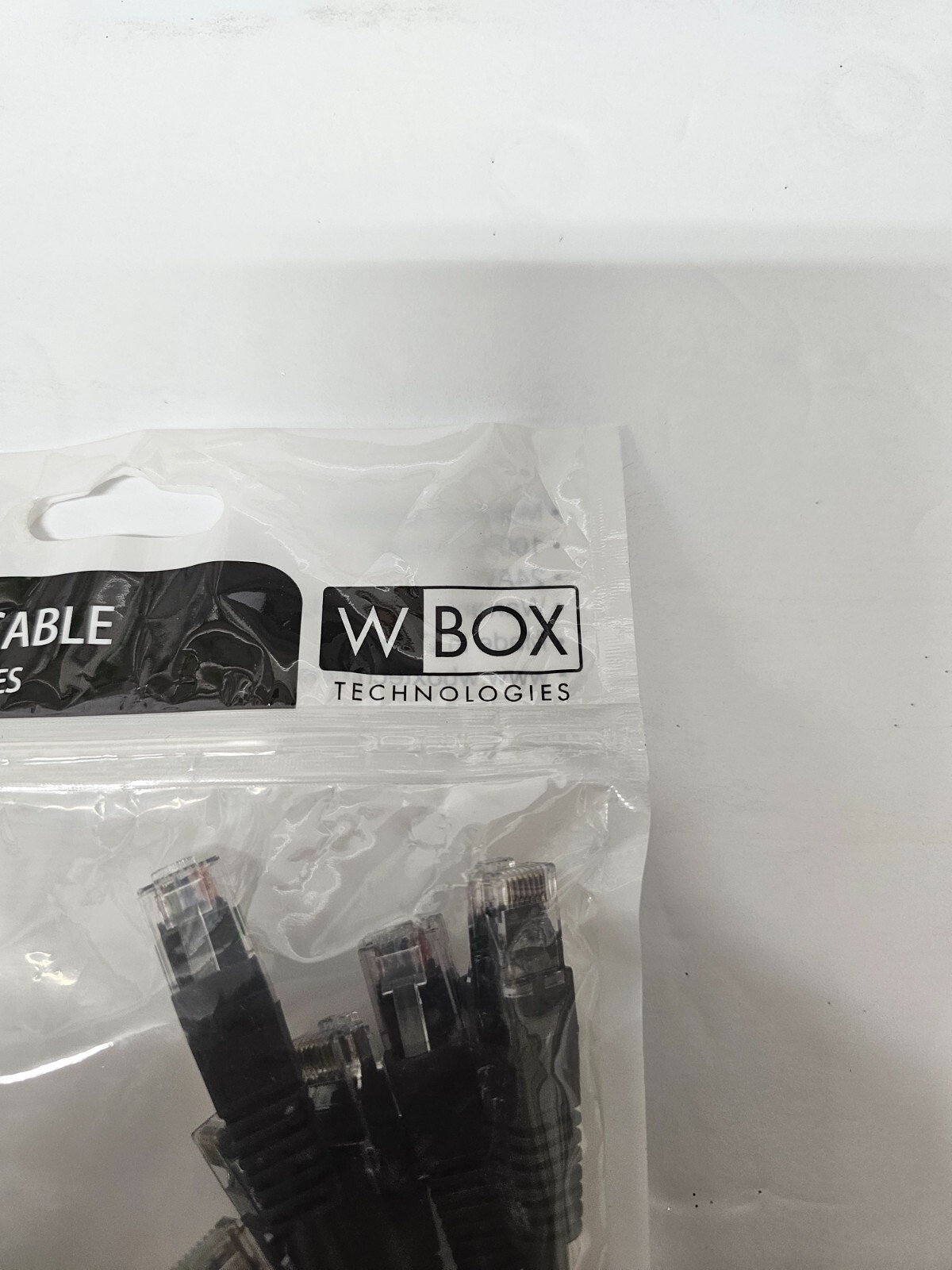 W Box 0E-C6BK16 CAT6 Patch Cable, RJ 45 Male, 1′ (0.3m), 24AWG, Black, 6-Pack