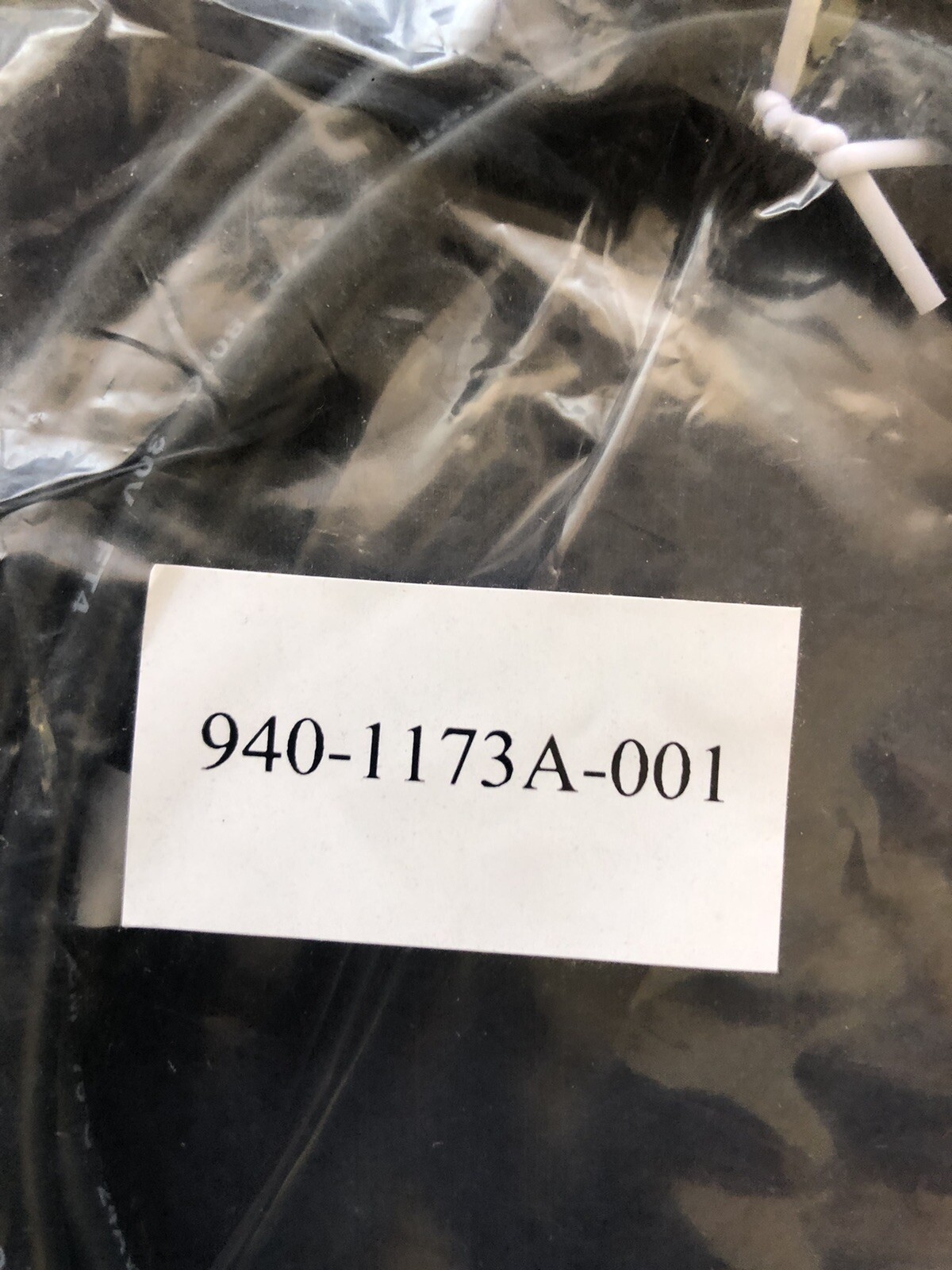 X2 Each = APC 940-1173A-001 Cable Cat 5E Snagless 7′ RJ45 BLK ROHS