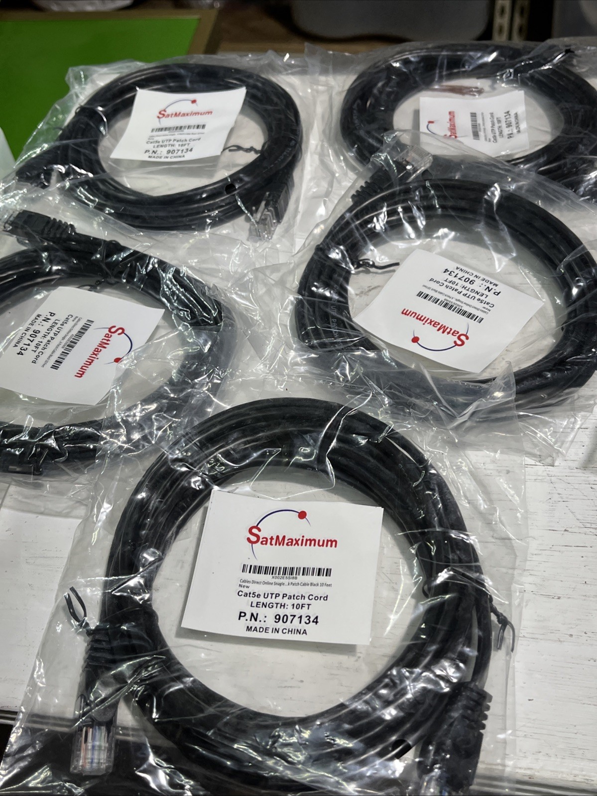 BRAND NEW SatMaximum Cat5e 10 Foot UTP Male RJ-45 Ethernet Patch Cord Black