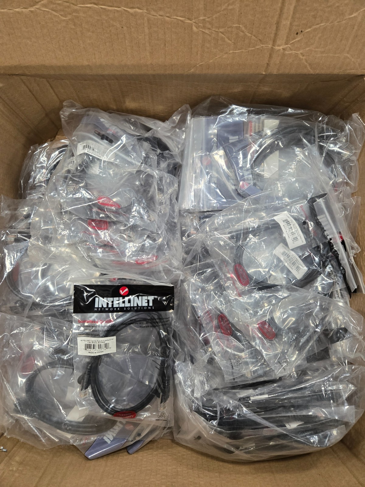 LOT OF 100 PIECES INTELLINET Cat.5e Patch CABLE UTP 3.0′, Black Ethernet Cable