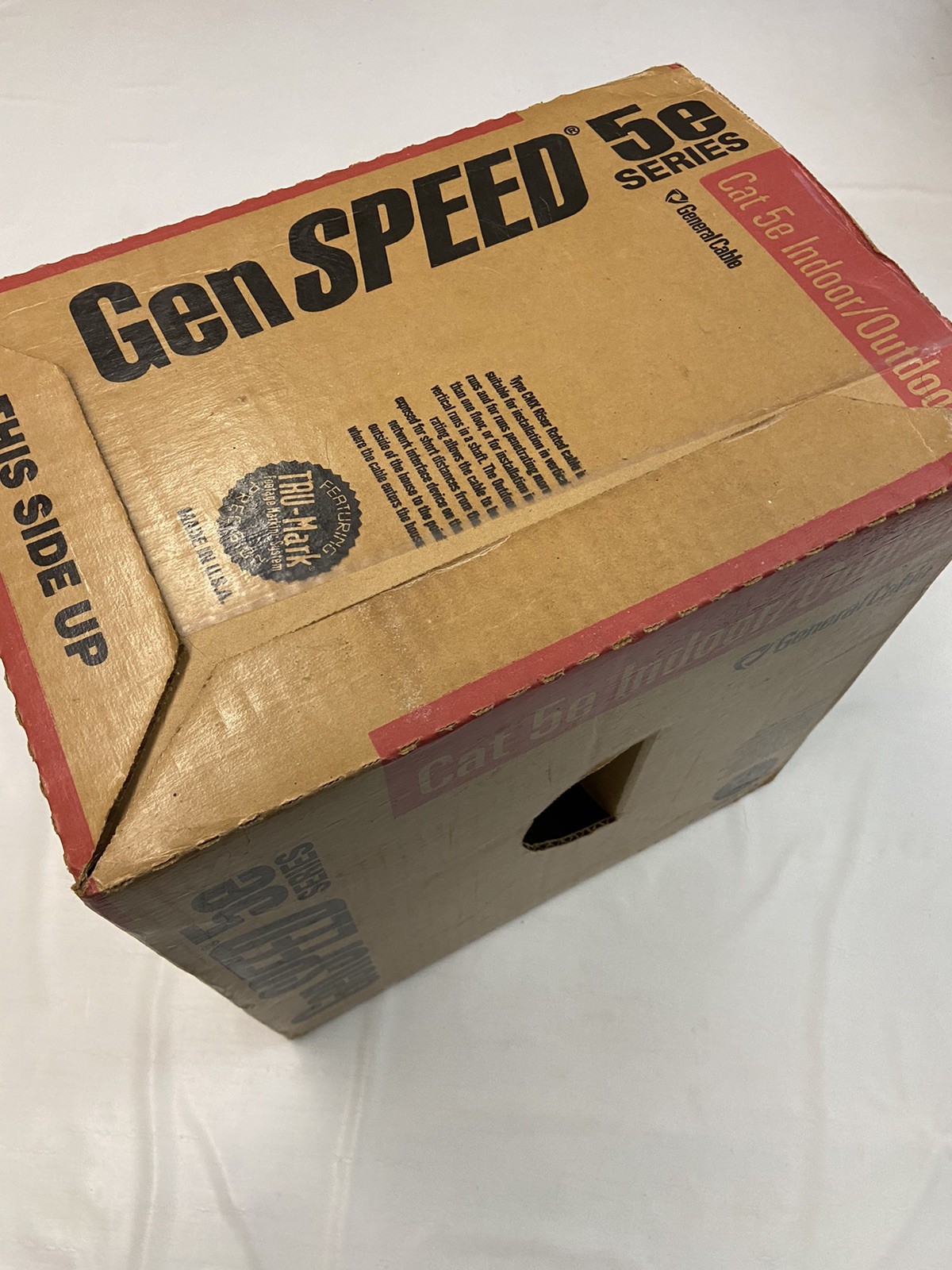 GENERAL CABLE GenSPEED 5e Series CMC Indoor/Outdoor CMR Cable 1000FT