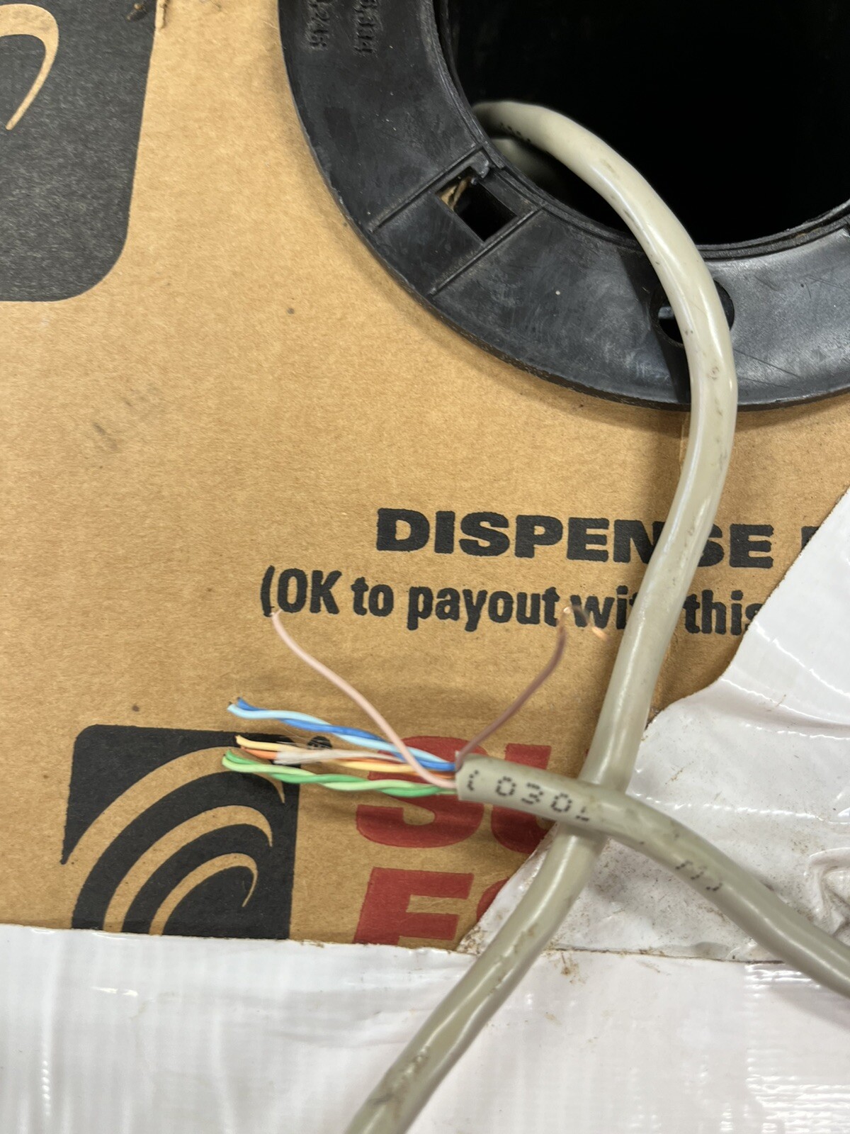 100′ FT Superior Essex 51-240-31 CMX OUTDOOR Category 5e Riser Cable GRAY CAT5E