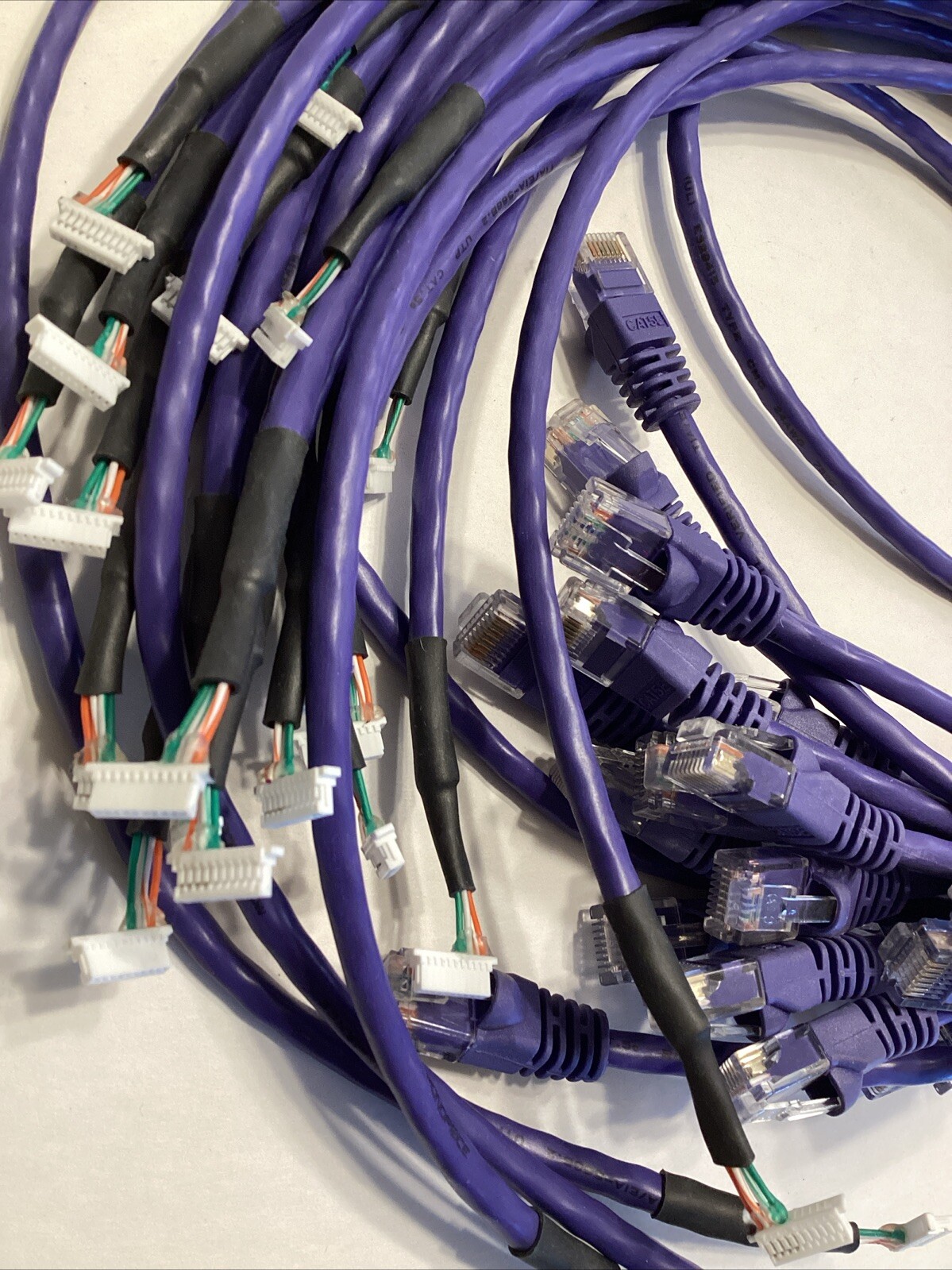 LOT 26 Monoprice 2 FT 24AWG Cat5e 350MHz UTP Ethernet Network Cable Purple 568B