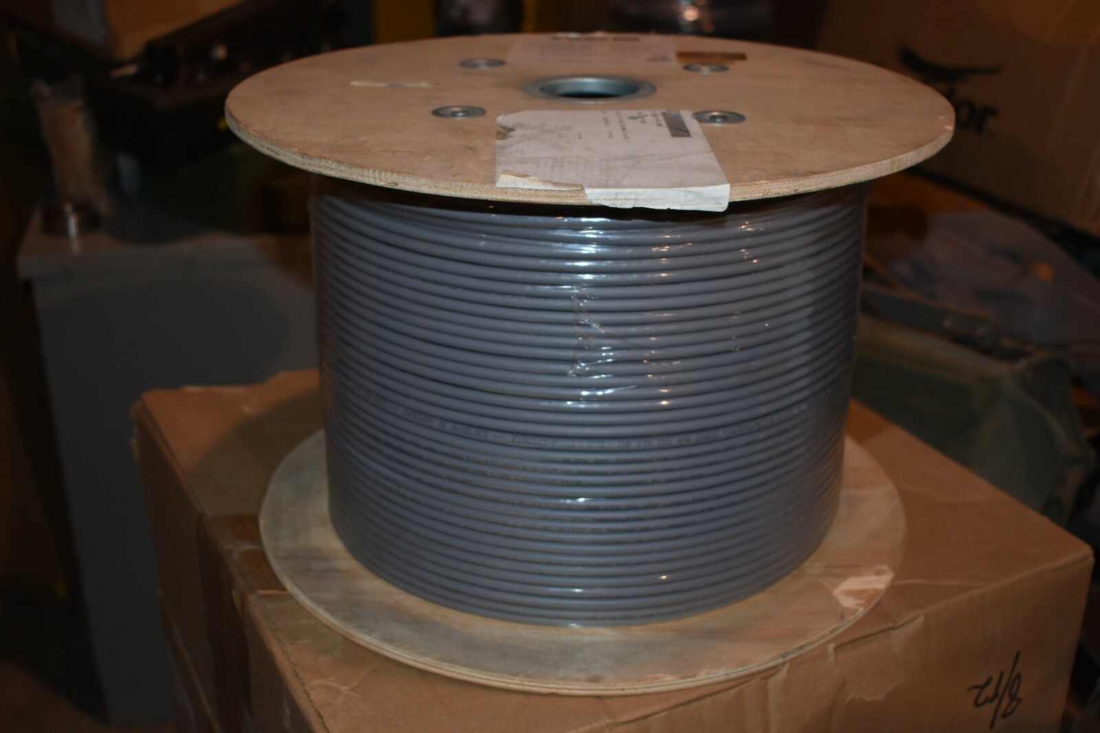 BLACK BOX EVNSL0512A-1000 CAT5E Bulk Cable 350-MHz Solid Shielded 1000 FT