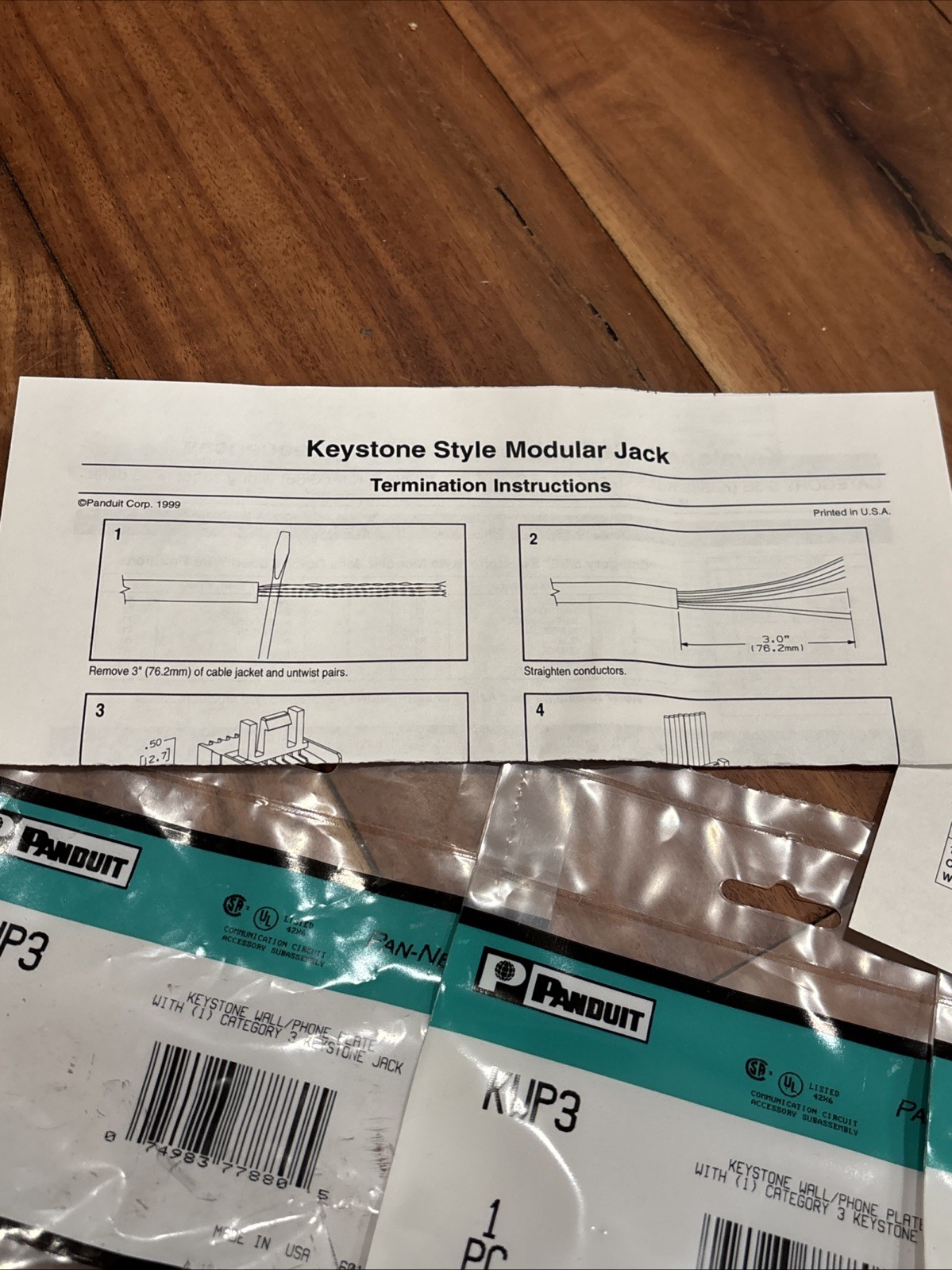 10 Panduit KWP3 Keystone Wall Phone Plate 1-Pack Category 3 Keystone Jack
