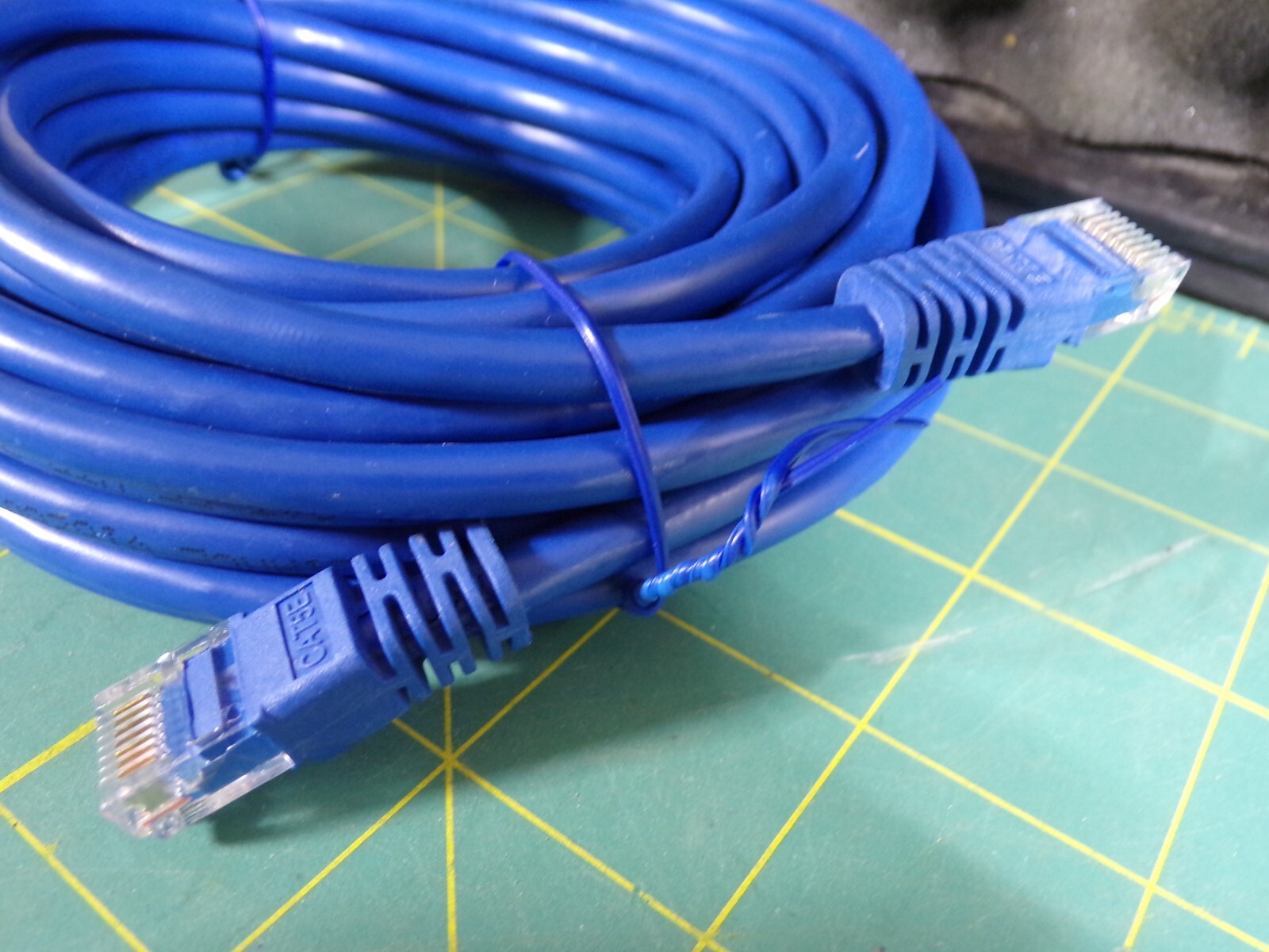 MONOPRICE 140 Voice and Data Patch Cord, CAT5E, 25ft Lg, BLUE (G)
