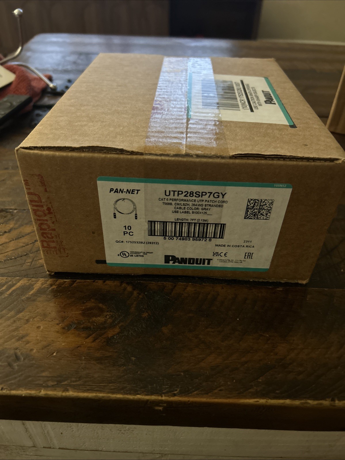 Panduit UTP28SP7GY Cat6 28 AWG Network Patch Cable, 7 Ft Gray Box of 10