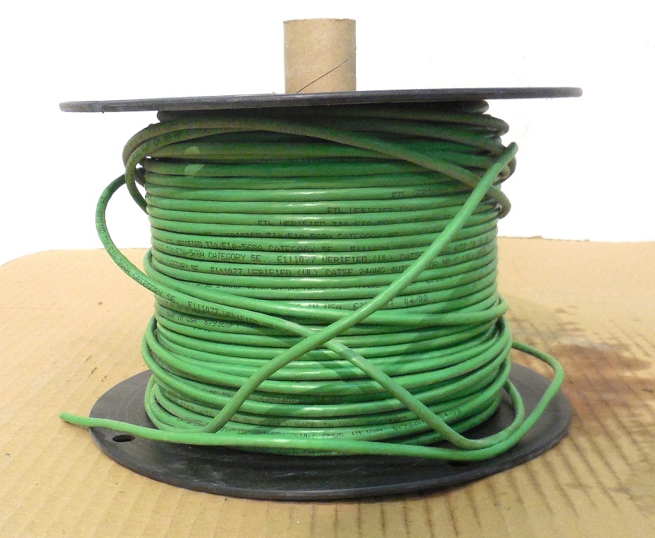 UNKNOWN BRAND GREEN CABLE 5AE244UTPM3E, CAT5E, 24 AWG, 4UTF