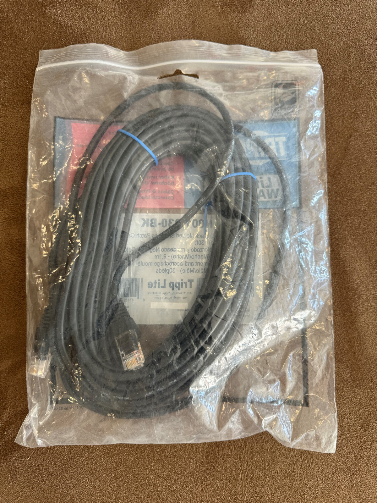(1) Tripp Lite 30ft Cat5e / Cat5 Snagless Molded Patch Cable RJ45 M/M Black 30′