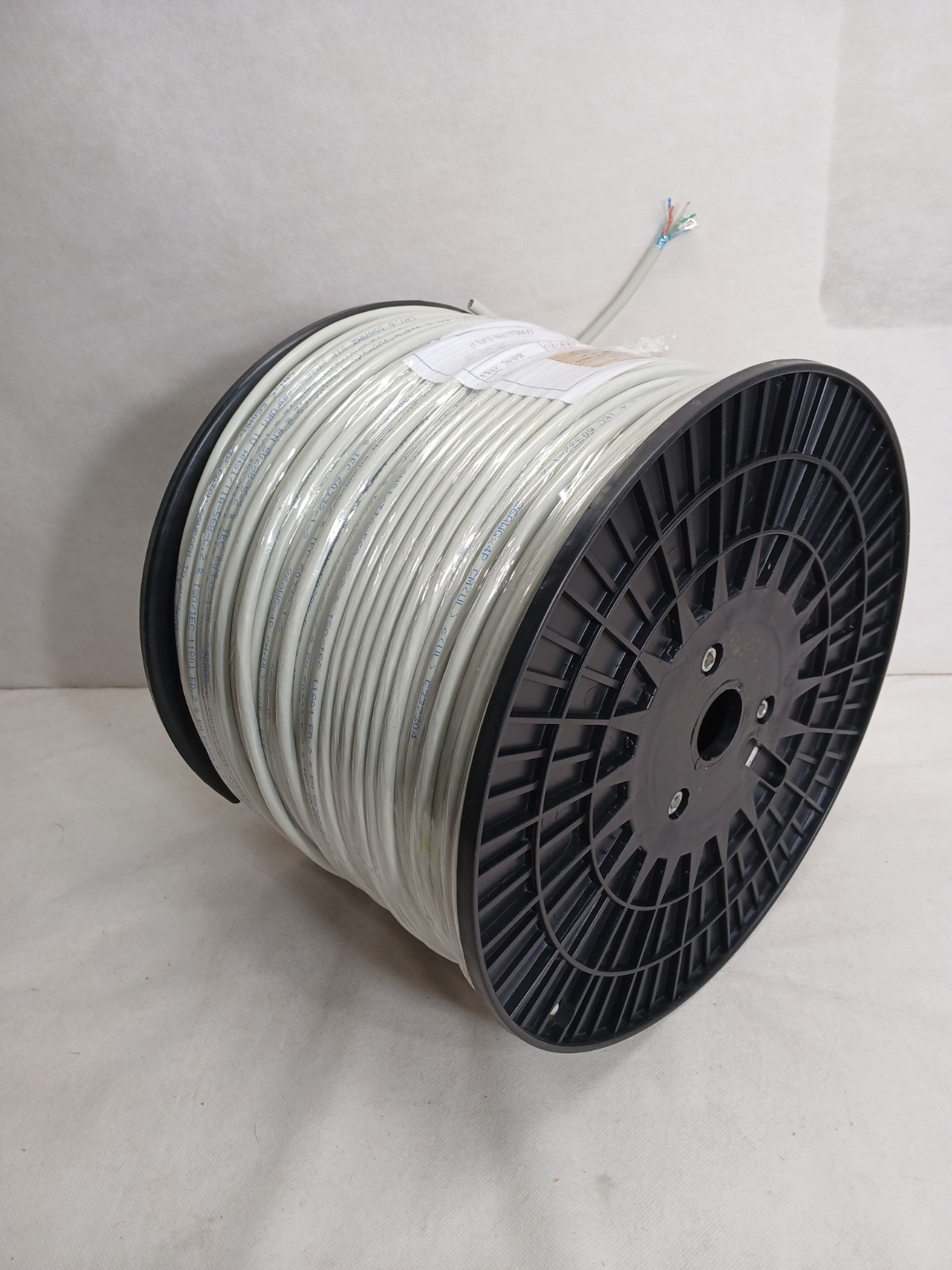 Cat6 26AWG Solid 4 Pair STP Patch Cable – 1000ft Bulk Ethernet Cable 550MHz
