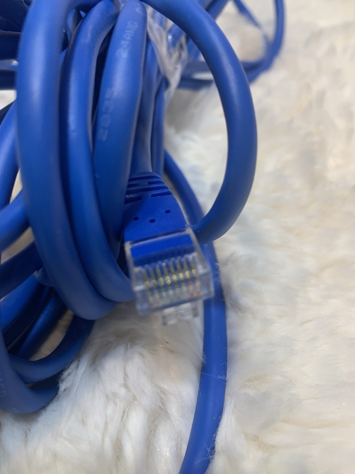 Cat 5e RJ-45 to RJ-45 Ethernet Cable Patch Cable Blue Universal Compatible