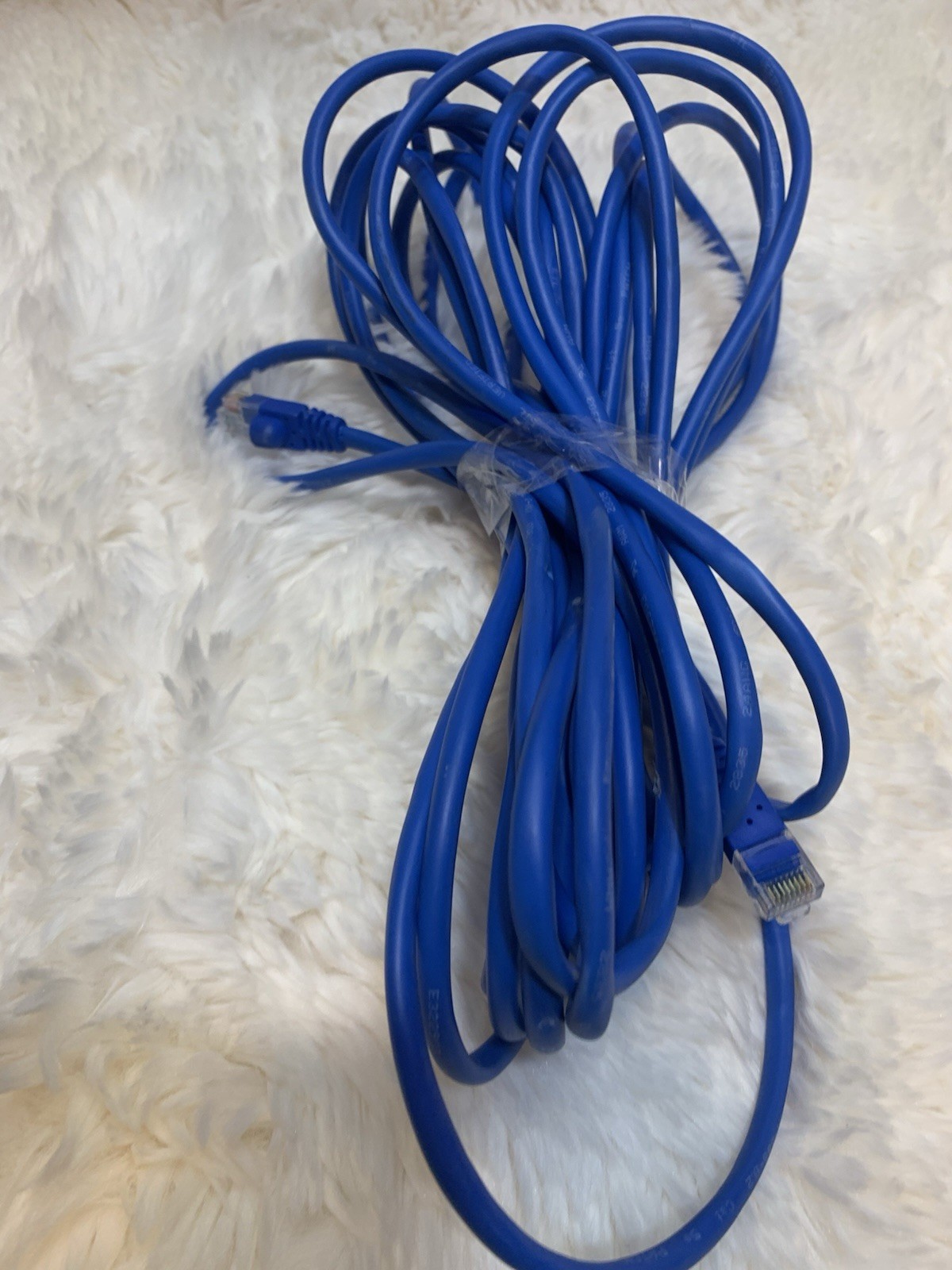 Cat 5e RJ-45 to RJ-45 Ethernet Cable Patch Cable Blue Universal Compatible