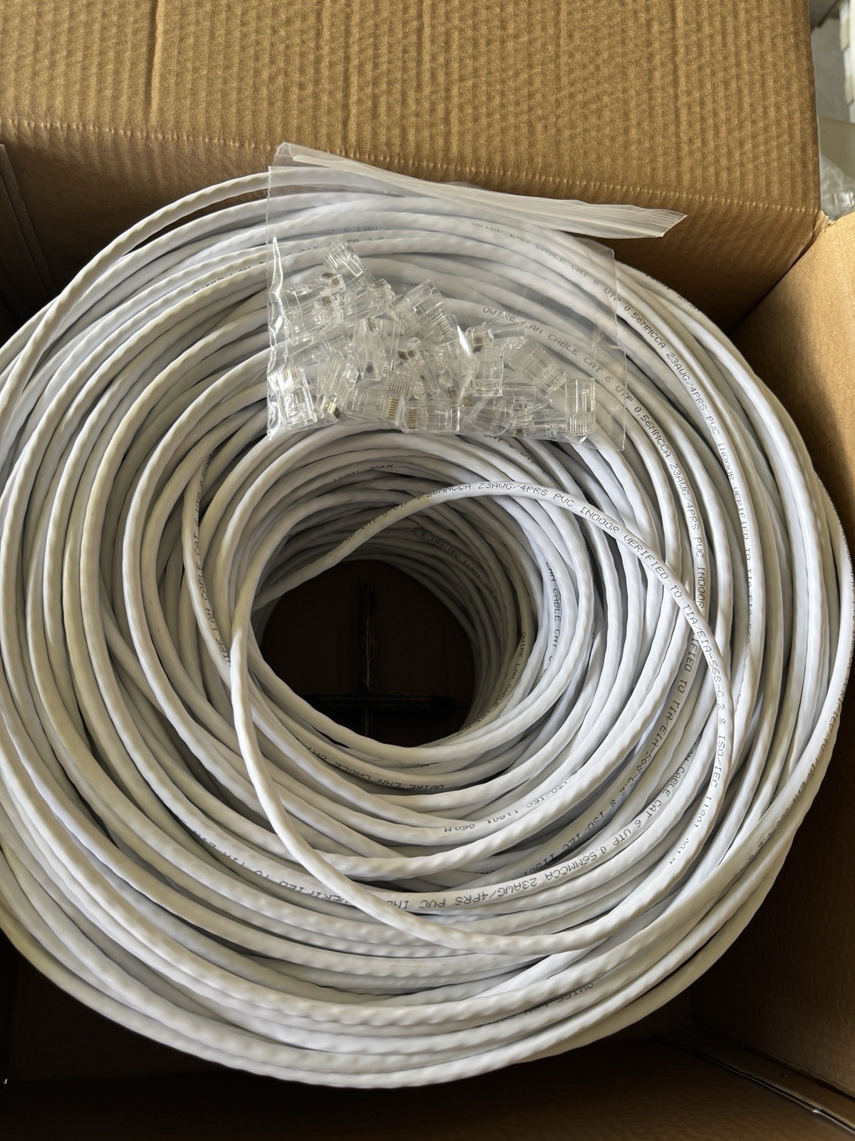 Cat6 Cable 1000ft 23AWG Solid 4 Pair Bulk Cat 6 Ethernet Cable (UTP CMR)