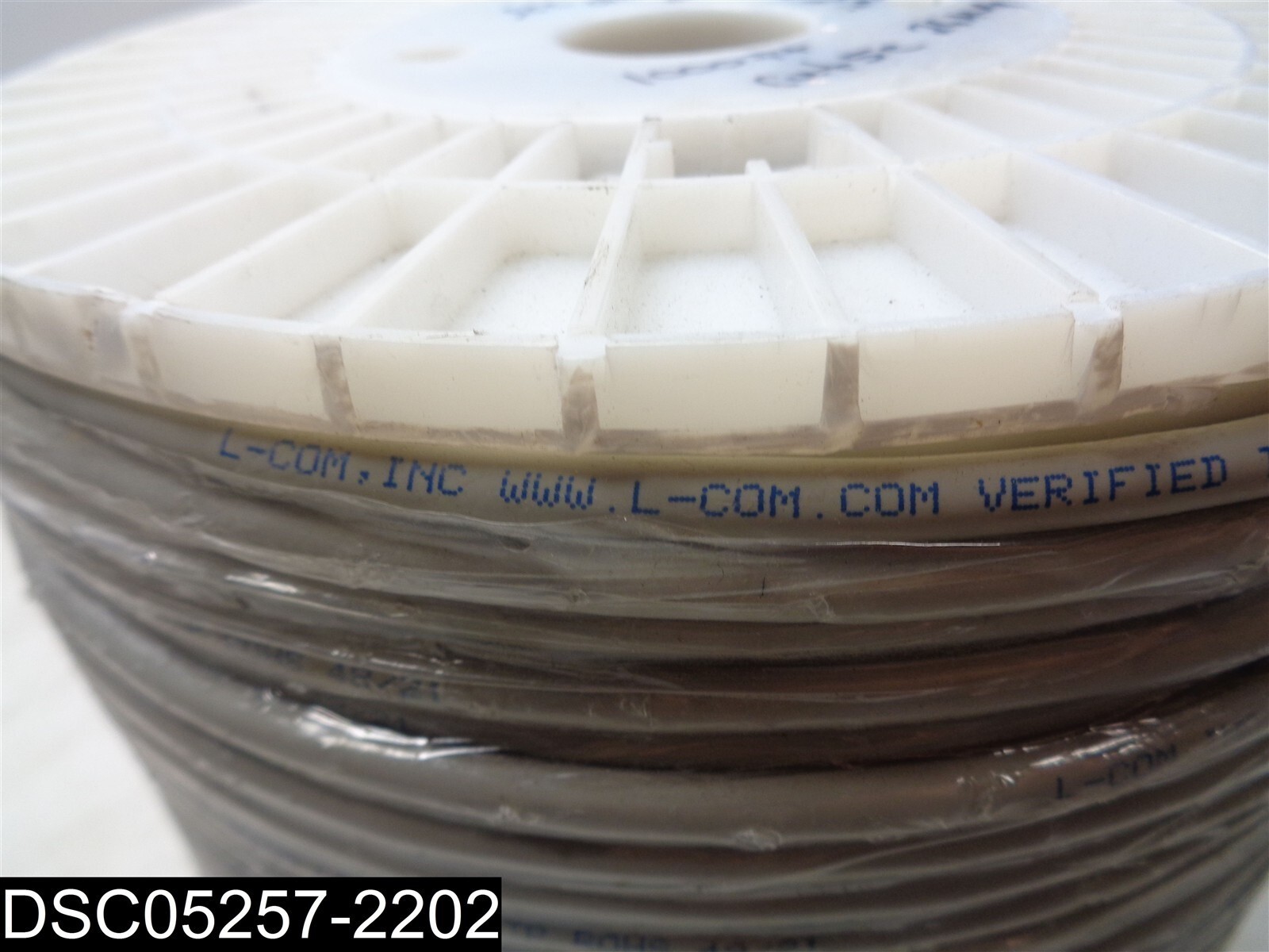 QTY=1000 Feet: L-Com TIA/EIA-568-B.2 CAT5E 26AWG LSZH 48/21 Cable Cord
