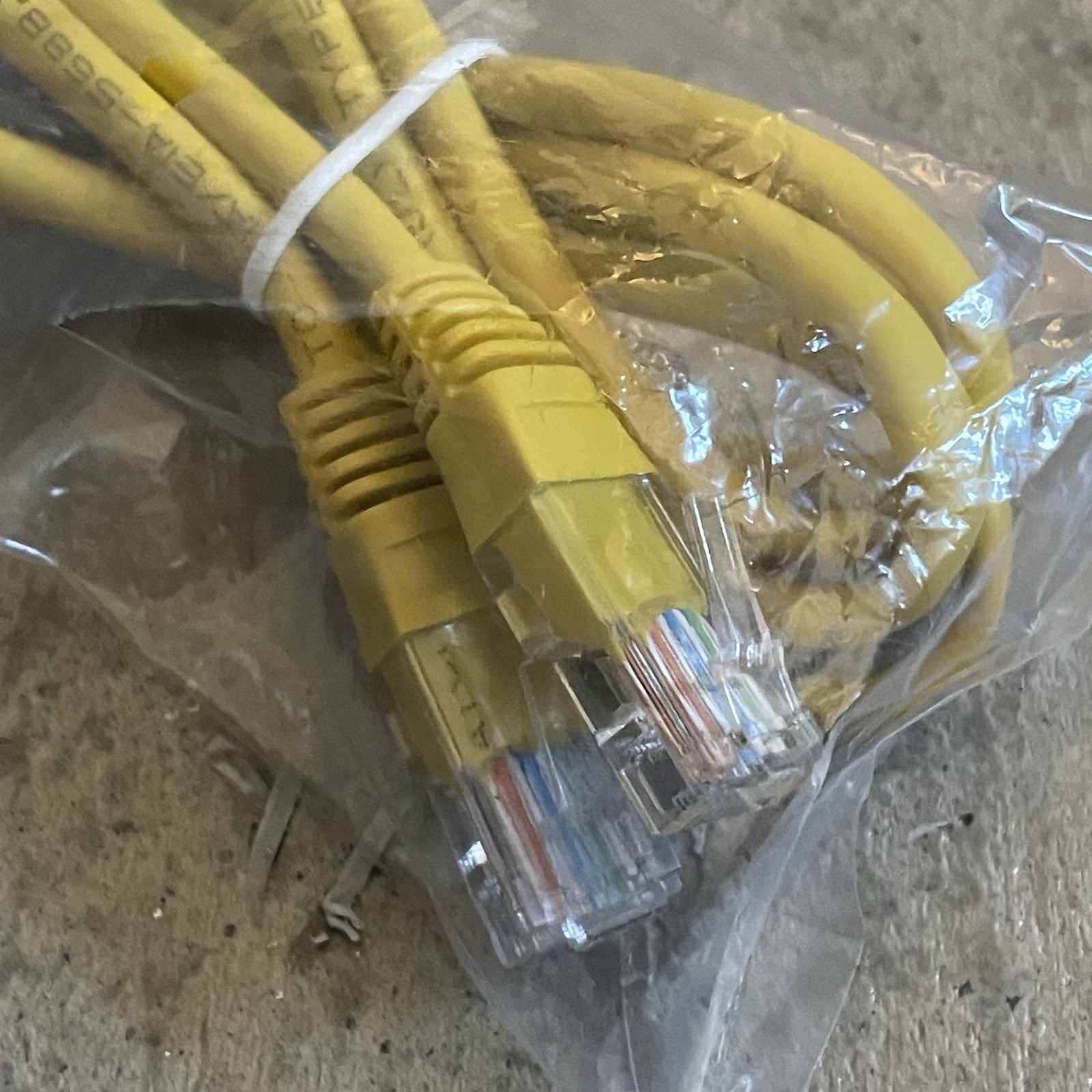 CAT 5E Ethernet Patch Cable 26AWG/4PRS TIA/EIA 568B.2 E358803 UL Type CM Yellow