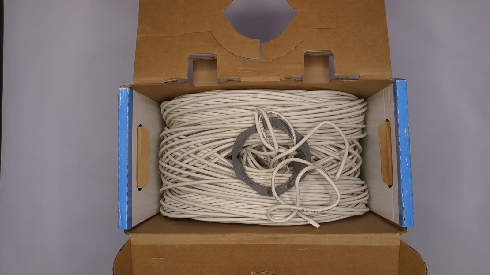 Vertical Cable Cat6, 550 Mhz, Utp, 23awg, 8c Solid Bare Copper, Plenum, 1000ft