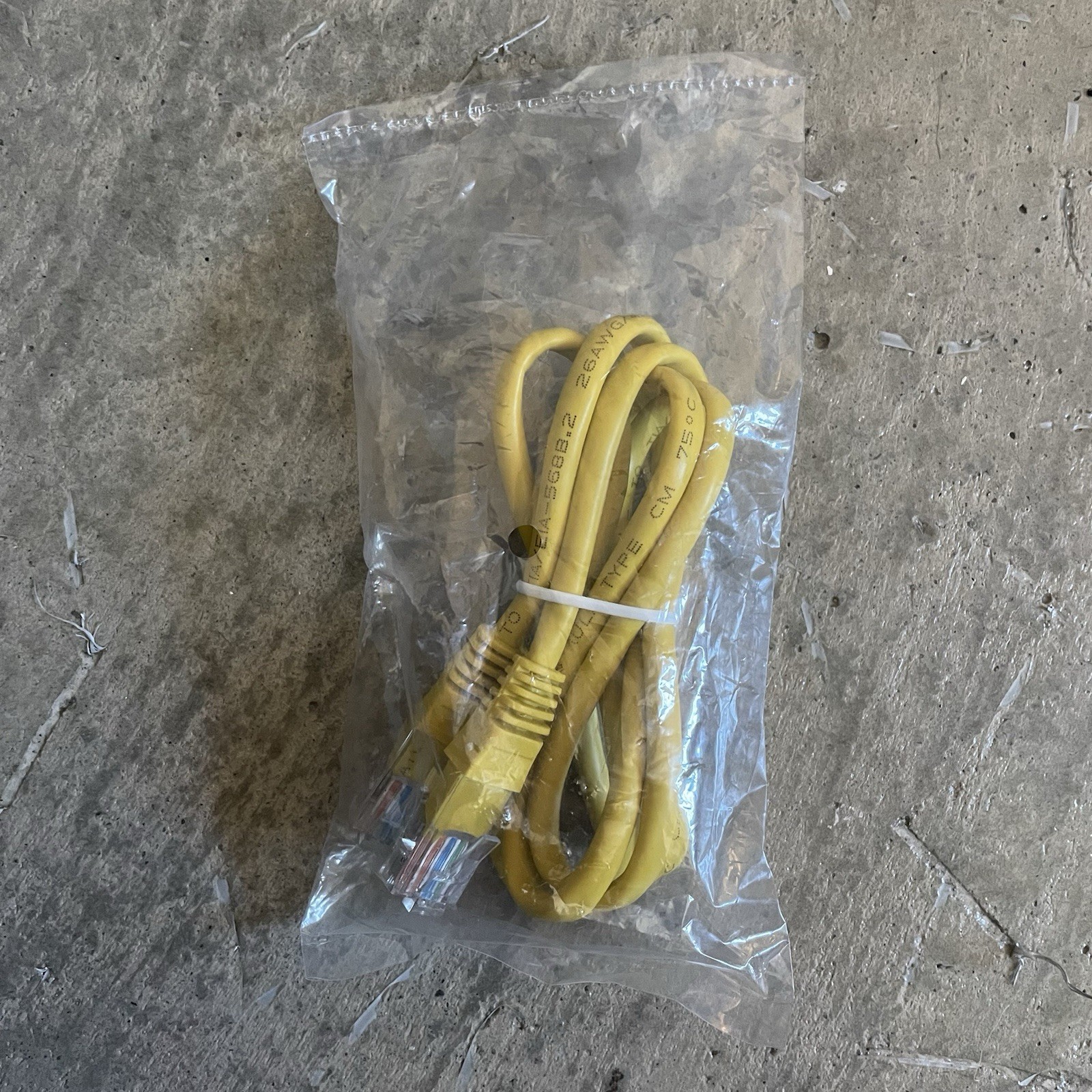 CAT 5E Ethernet Patch Cable 26AWG/4PRS TIA/EIA 568B.2 E358803 UL Type CM Yellow
