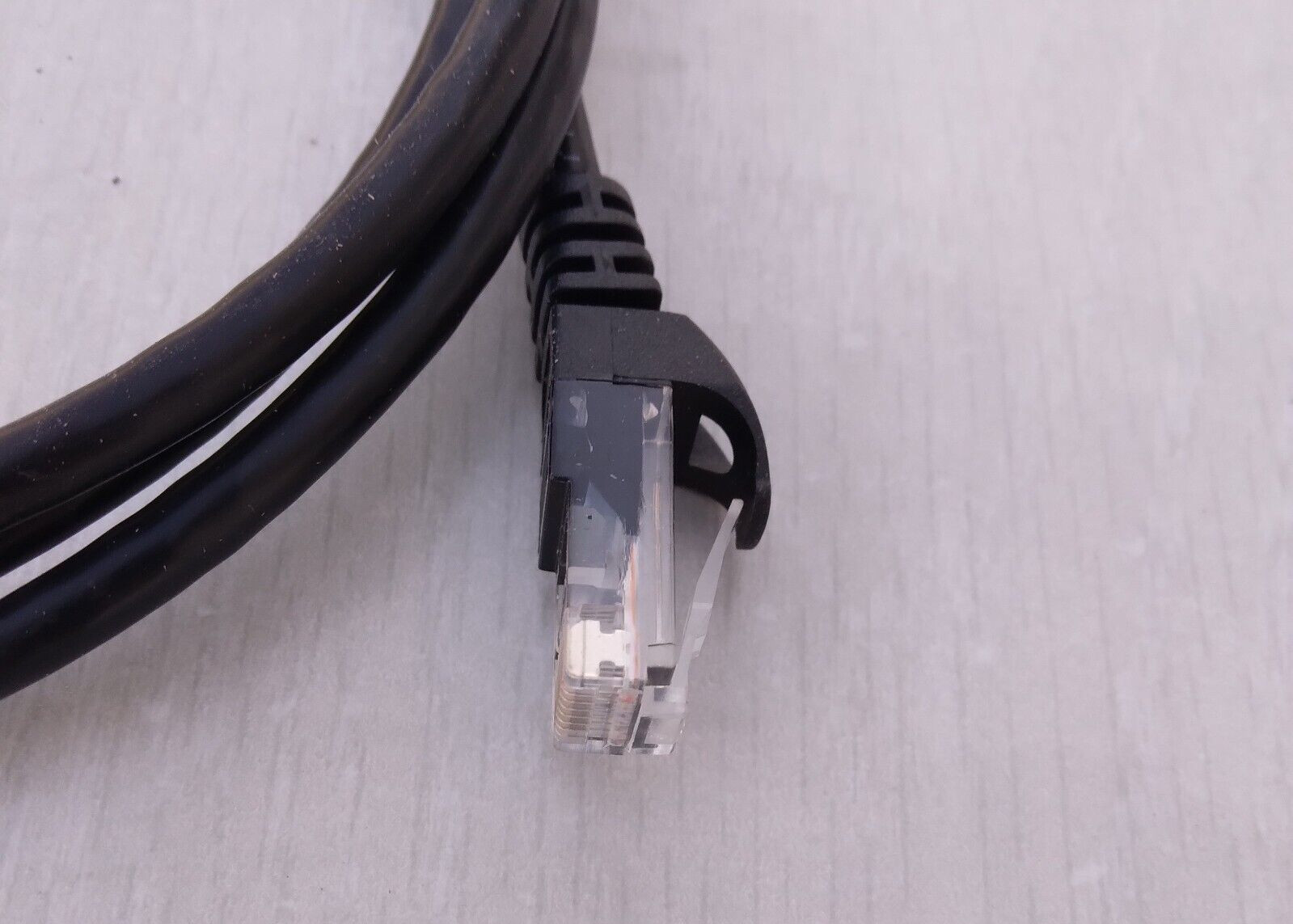 Cat-6 Gigabit Ethernet Patch RJ45 Internet Cable – 5 Foot – Amazon Basics