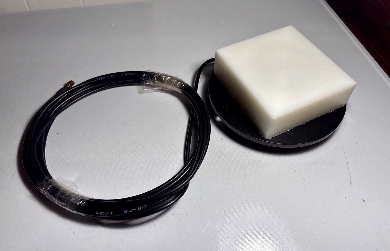 AP-ANT Indoor/Outdoor RFID Antenna NEW