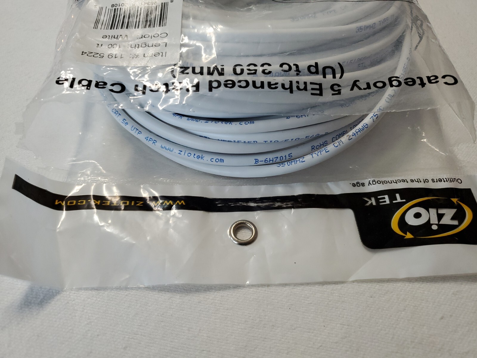 Zio Tek 1195224 Cat 5 Enhanced Patch Cable White 100 Feet Open Package New