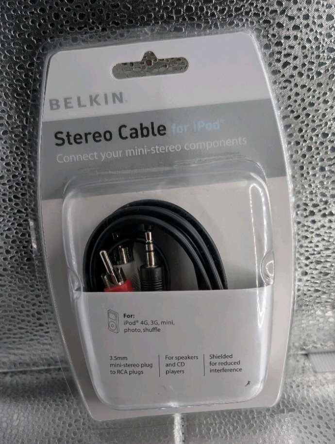 Belkin F8V235-06 3.5mm Male to RCA Stereo Male Cable, Black, 6 Ft