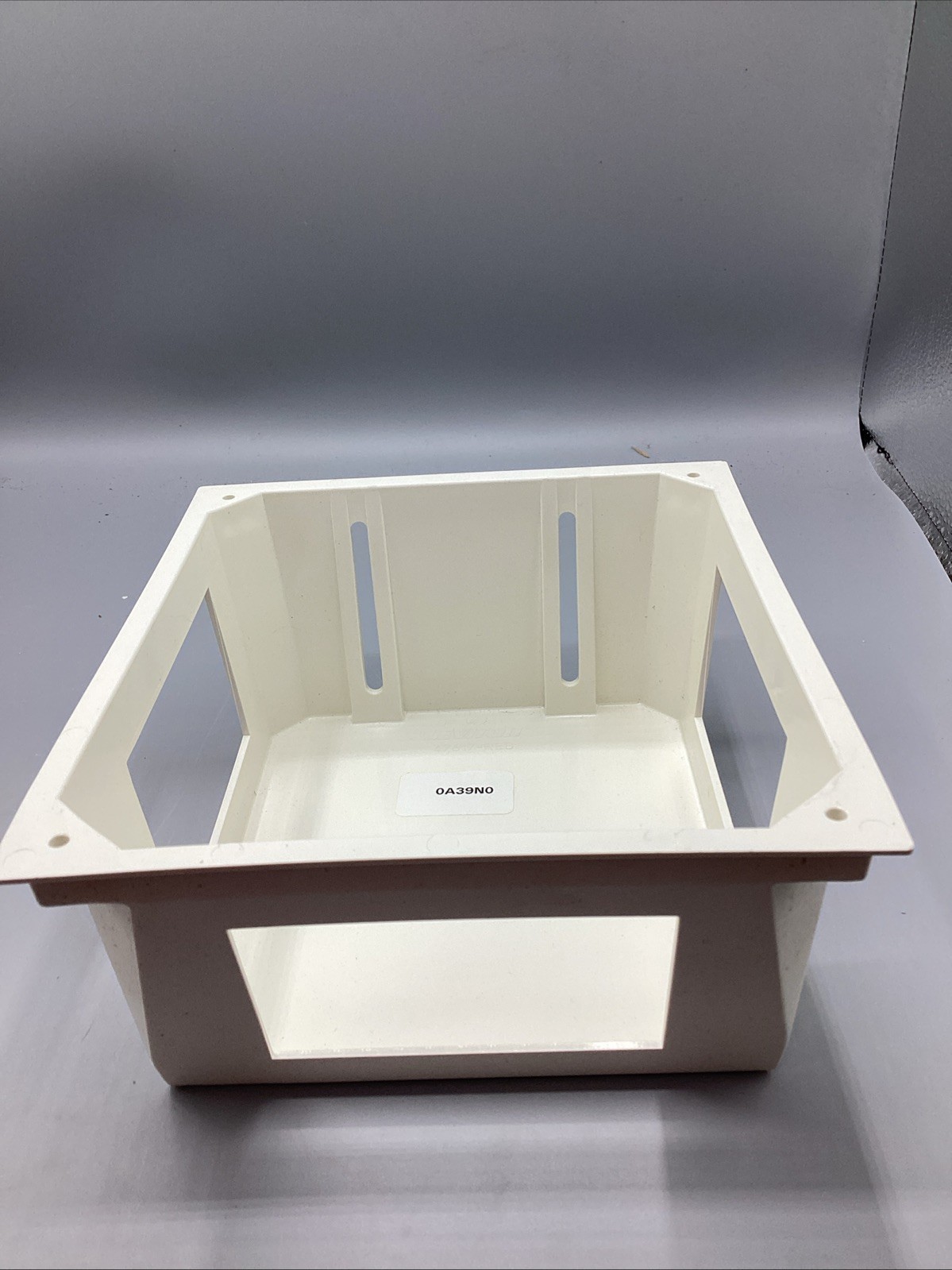 NOB Leviton 47617-REB Recessed Entertainment Box With Low Profile Frame White