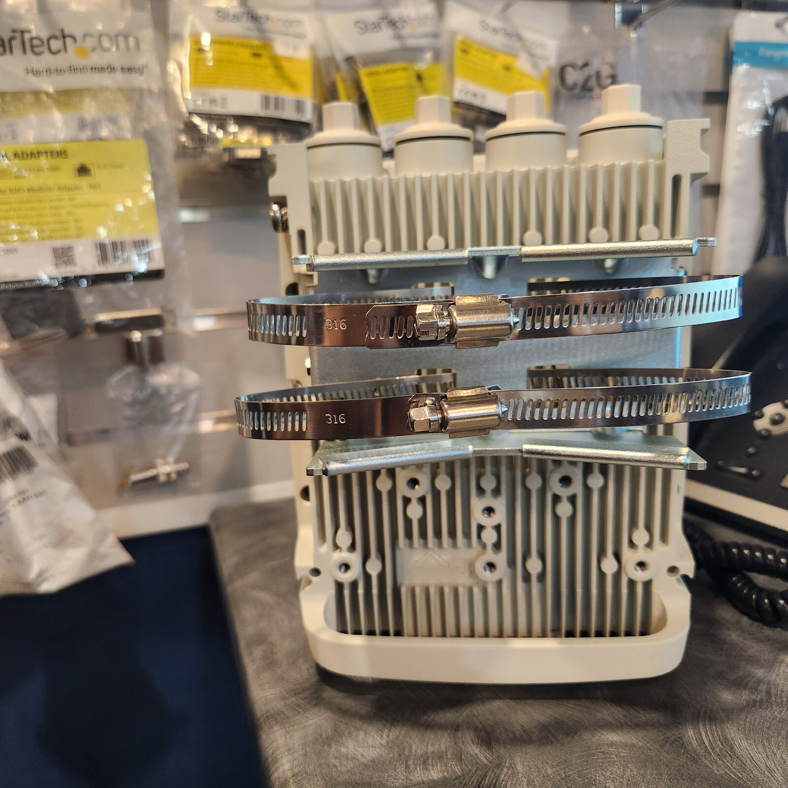 Siklu MultiHaul Terragraph Terminal Unit – MH-T265-CCP-POE-MWB Product Details