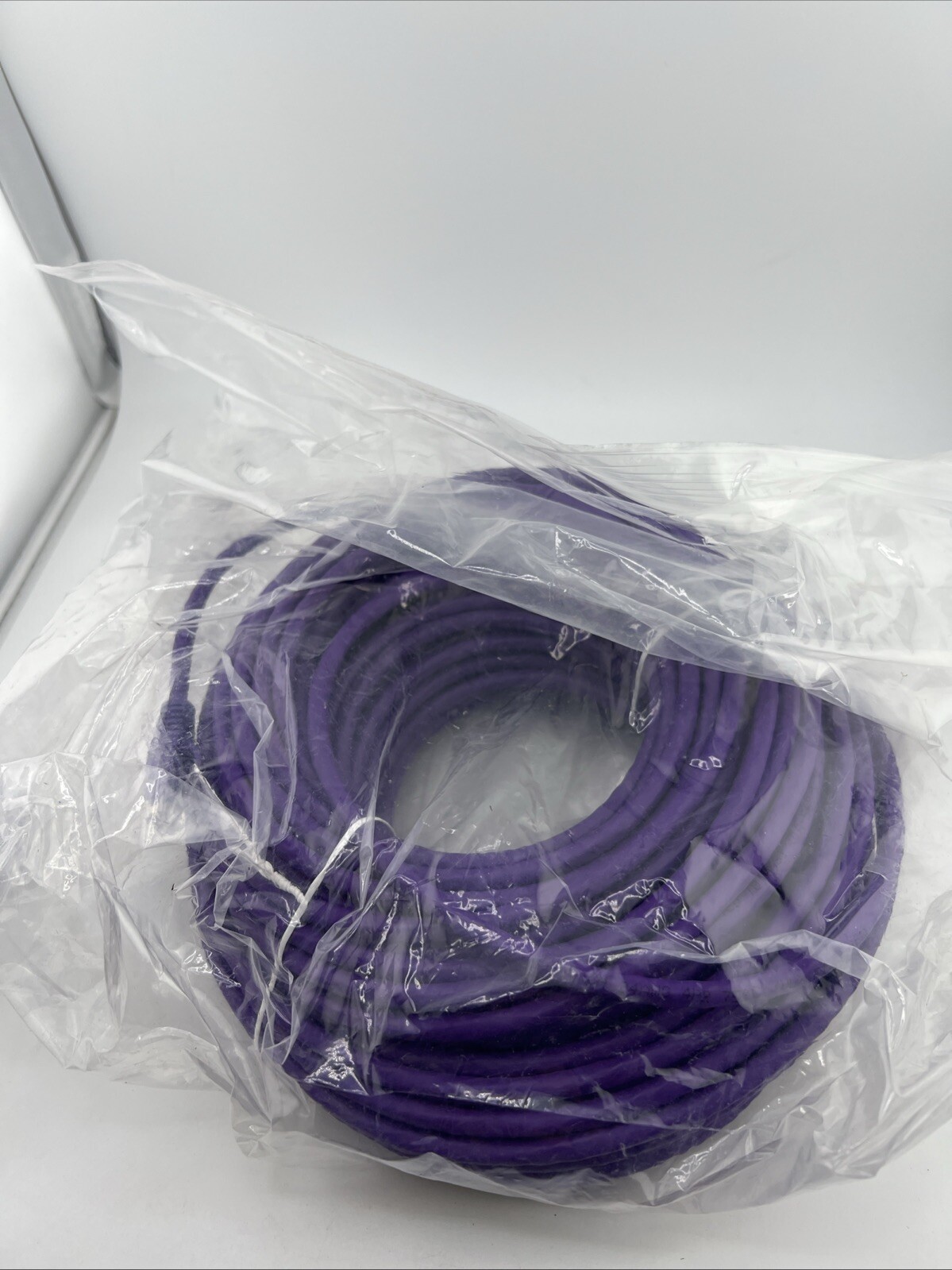 C2G 27807 100FT CAT6 Snagless Unshielded (UTP) Ethernet Network Patch Cable Pur